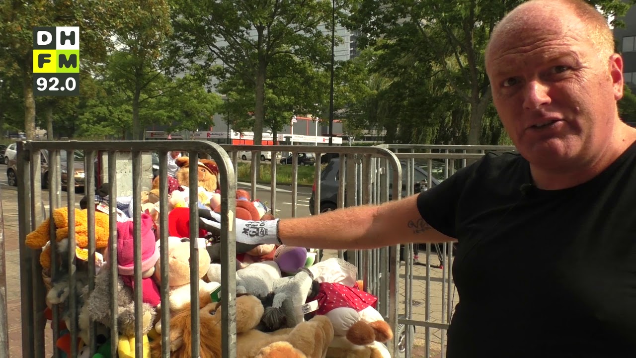Al 20.000 knuffels én 5.000 euro ingezameld door ADO-supporters voor zieke kinderen
