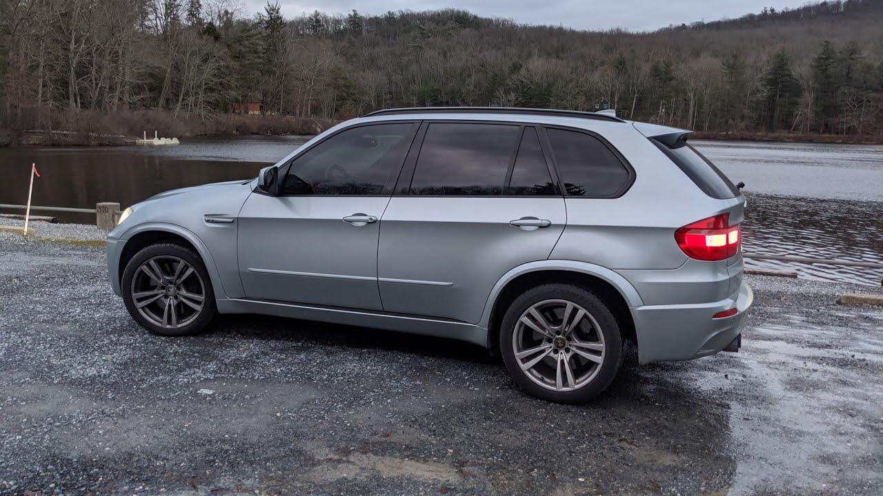 Ремонт протечки воды в задней двери багажника BMW X5 X5M E70