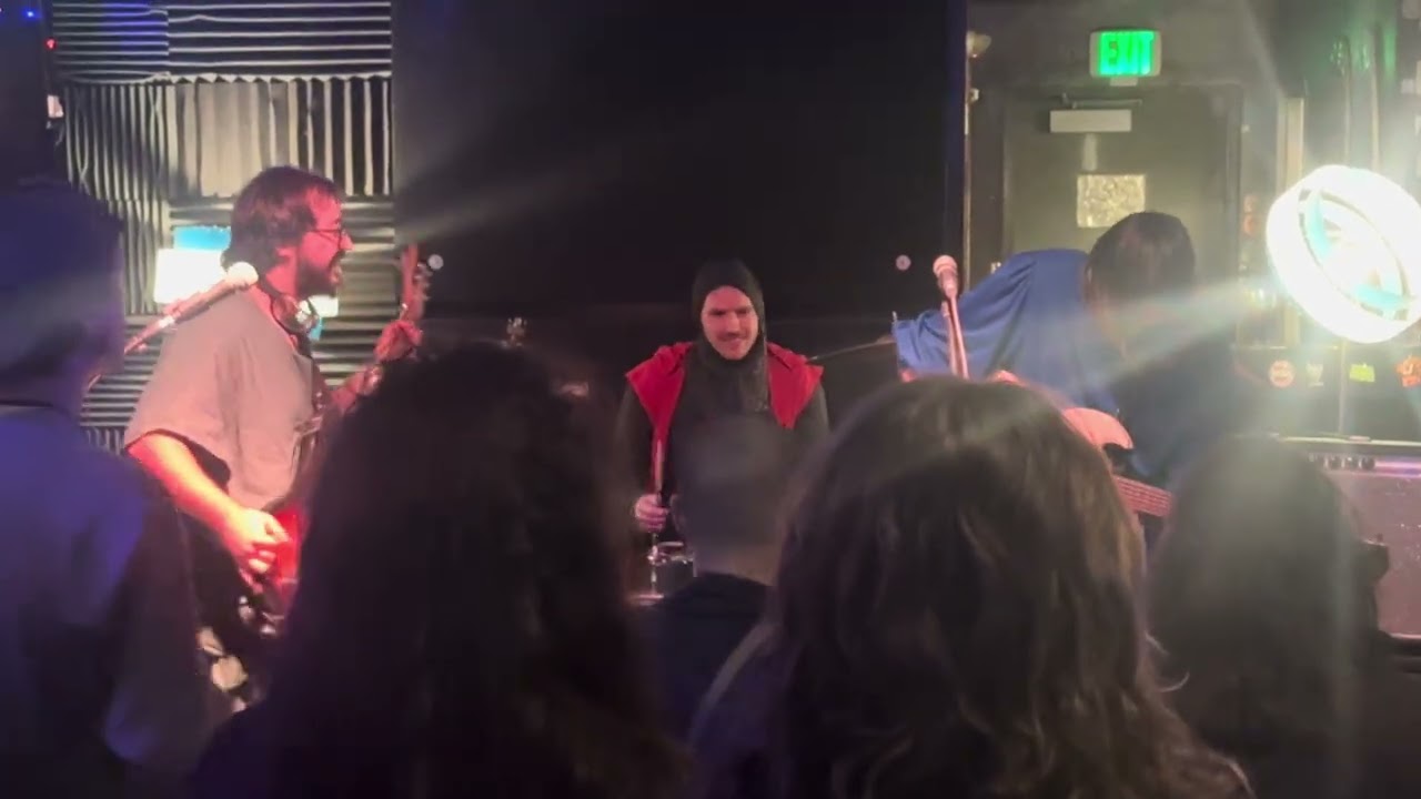Funscreen - The Shakes (live) @ Surfside 7