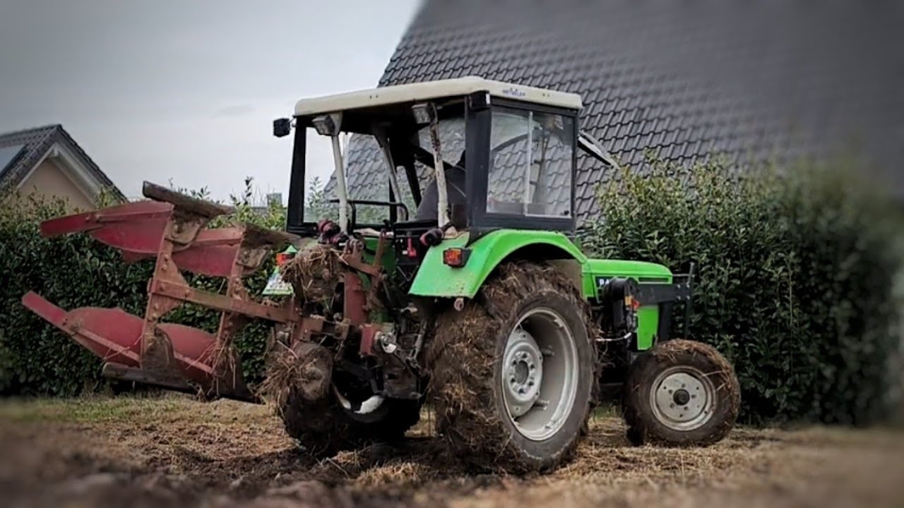 Bodenbearbeitung, Pflügen mit Deutz 4506
