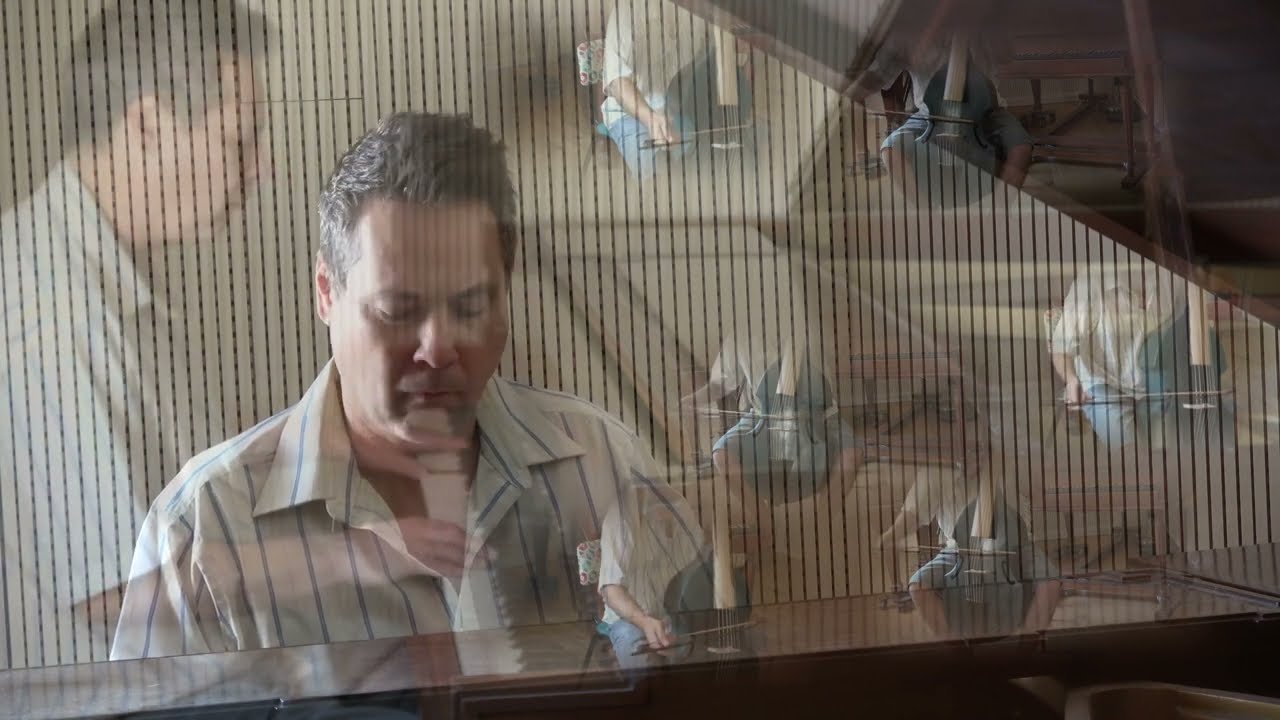 piano hosts a bunch of chatting gambas ghosts