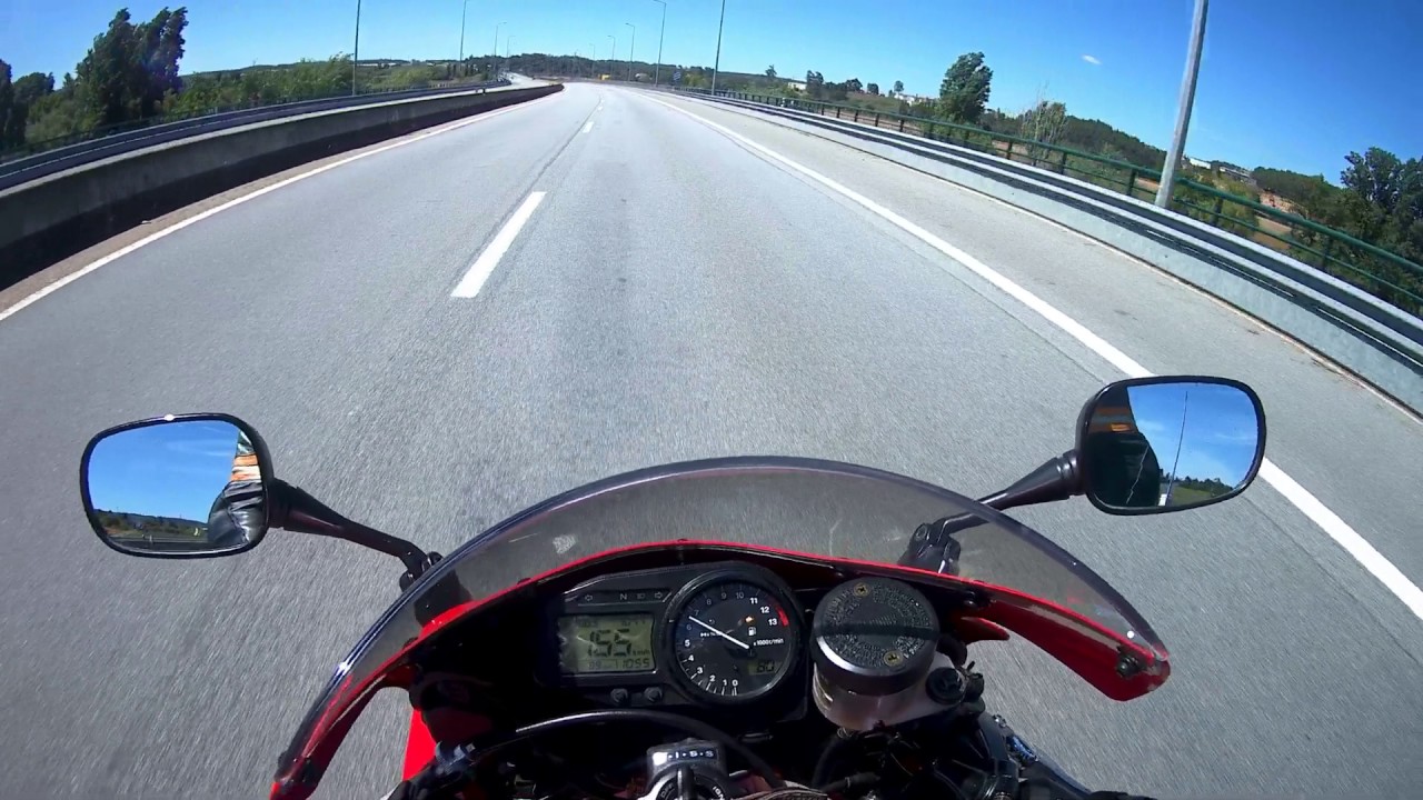 Elephone Ele Explorer 4K Test - Honda CBR 954
