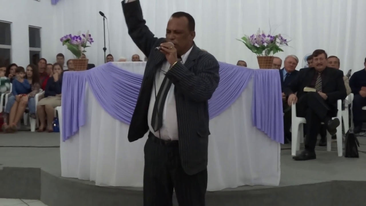 Trono branco canta Júlio Cesar nos Gideões Canguçu/RS.