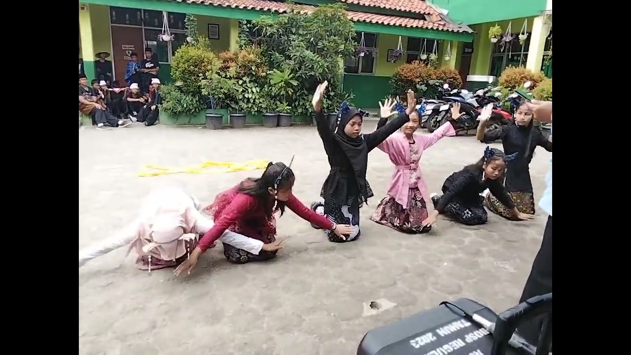Tari kreasi