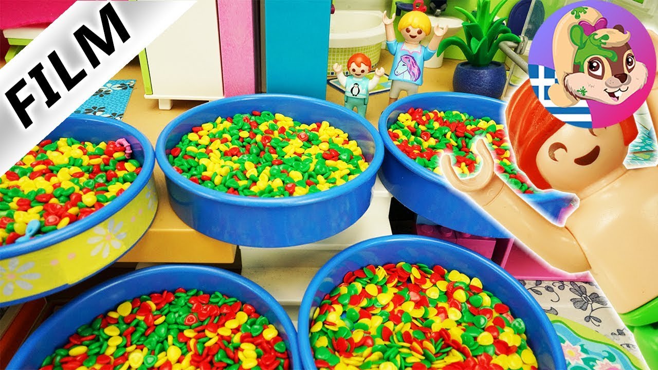 Playmobil ταινία ελληνικά επεισόδια: Η αποτυχημένη φάρσα των κοριτσιών με μια πισίνα με μπάλες.