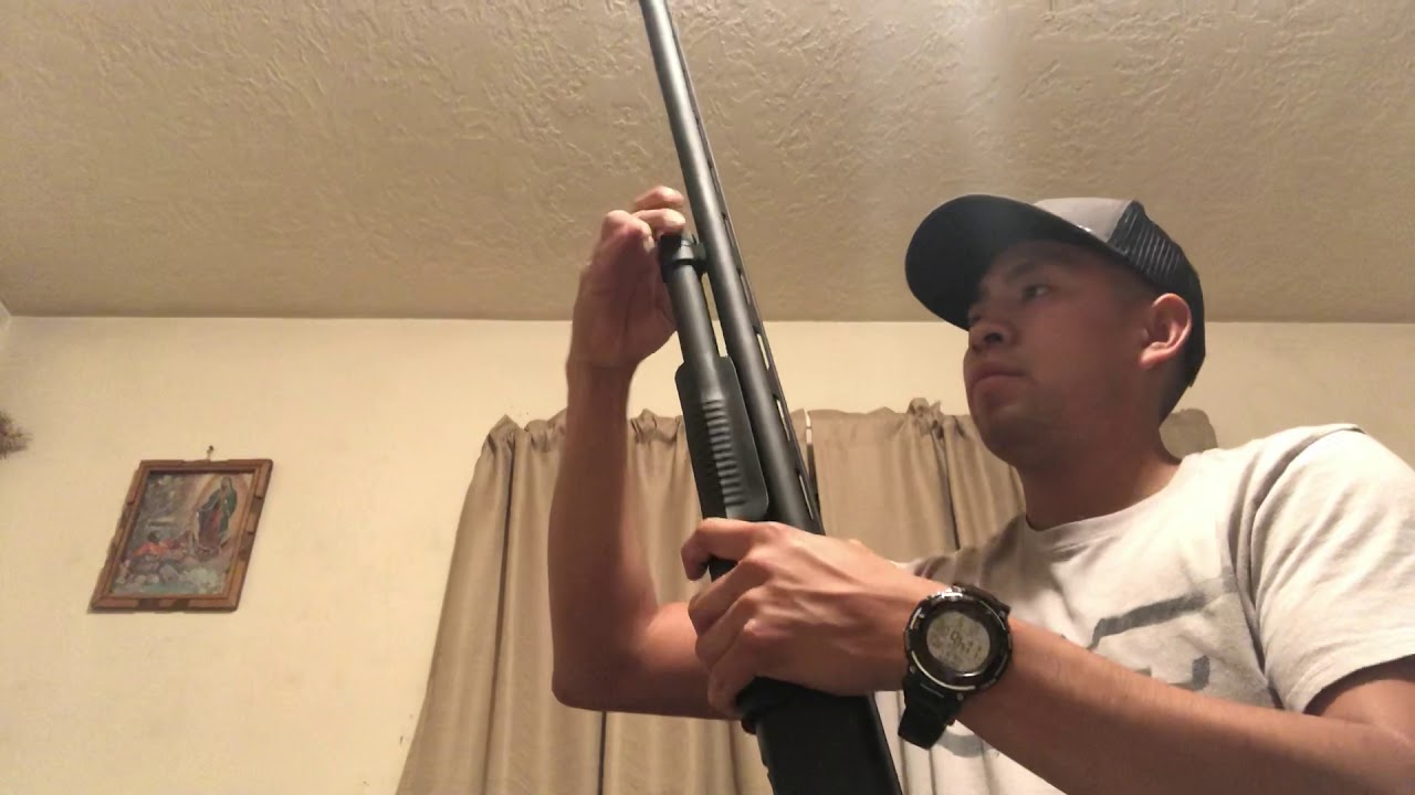 1minute removal of: Stevens Model 320 12 Gauge Shotgun Magazine Plug Removal/Assemble