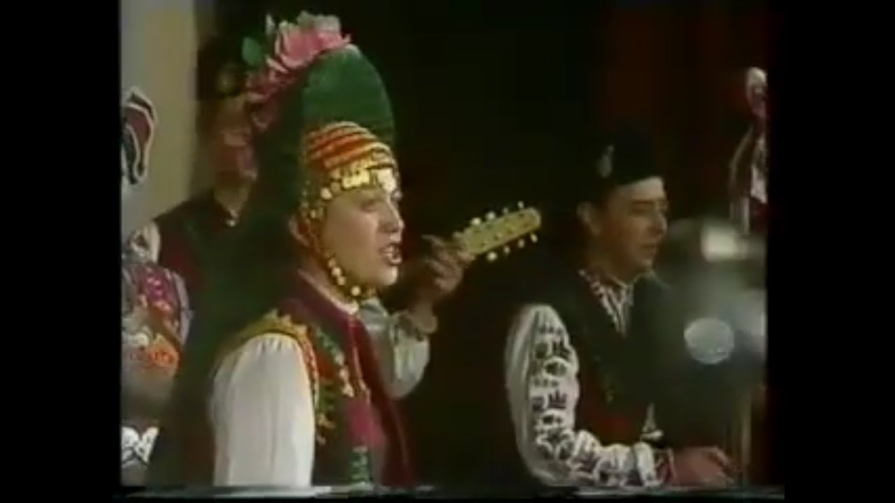 АНСАМБЪЛ ТРАКИЯ - ИСКАХА МЕ ДВАМА ТРИМА  ENSAMBLE TRAKIA - ISKAHA ME DVAMA TRIMA