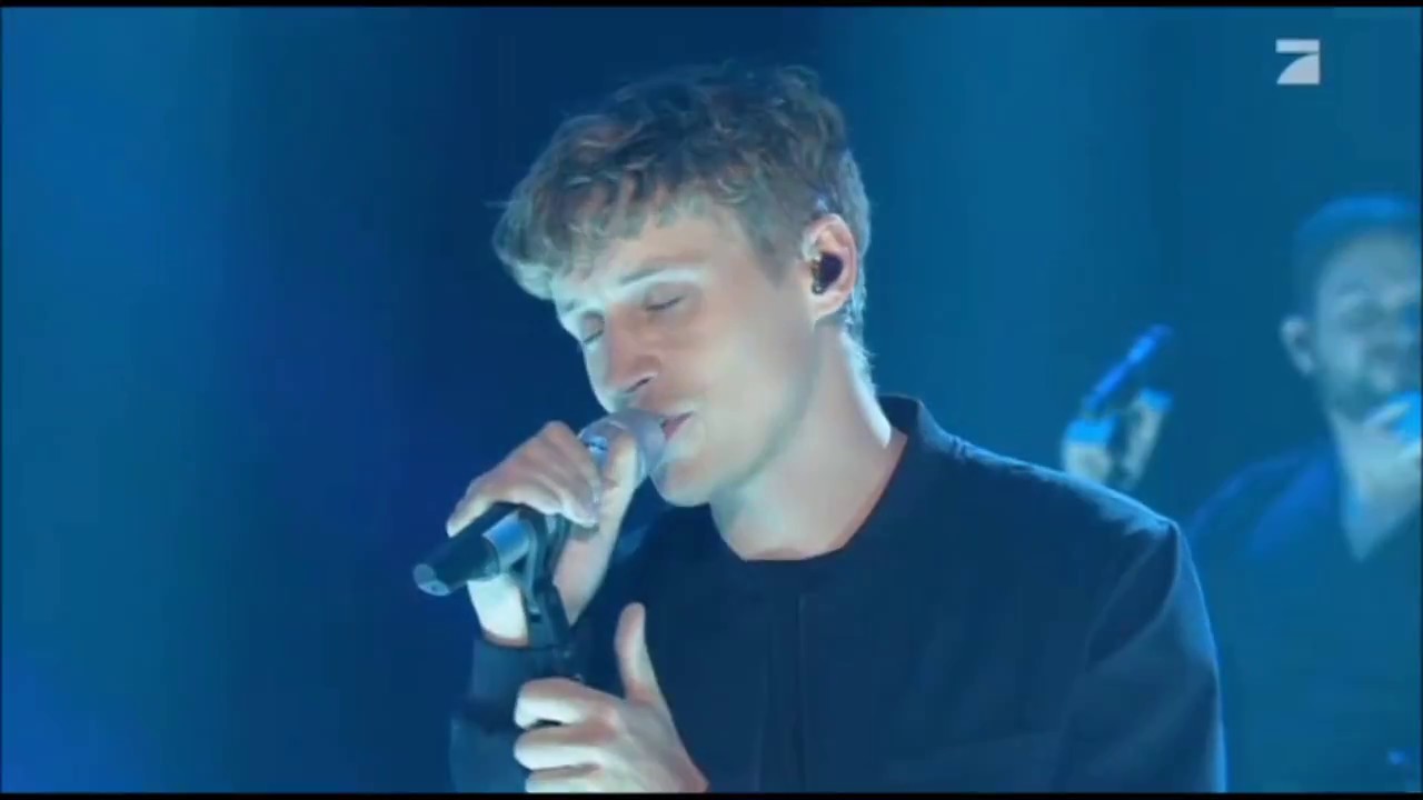 Tim Bendzko singt Keine Maschine : Noch Fragen? Die Antwortshow