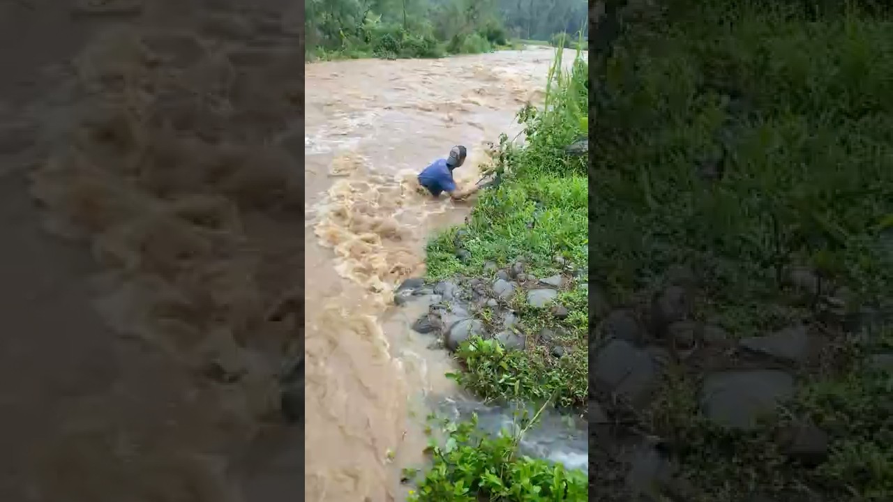 Lagi nyeser malah kebawa banjir bandang 😱#bolang #petualang #solehpetualang #fypシ゚viral