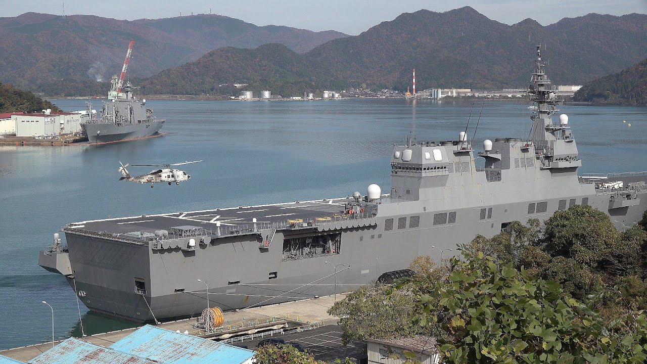 ヘリコプター搭載護衛艦「ひゅうが」からヘリコプターダブル離陸‼ 2025海上自衛隊舞鶴基地「11月24日、グアム遠征ひゅうが帰港」そして・・・。③
