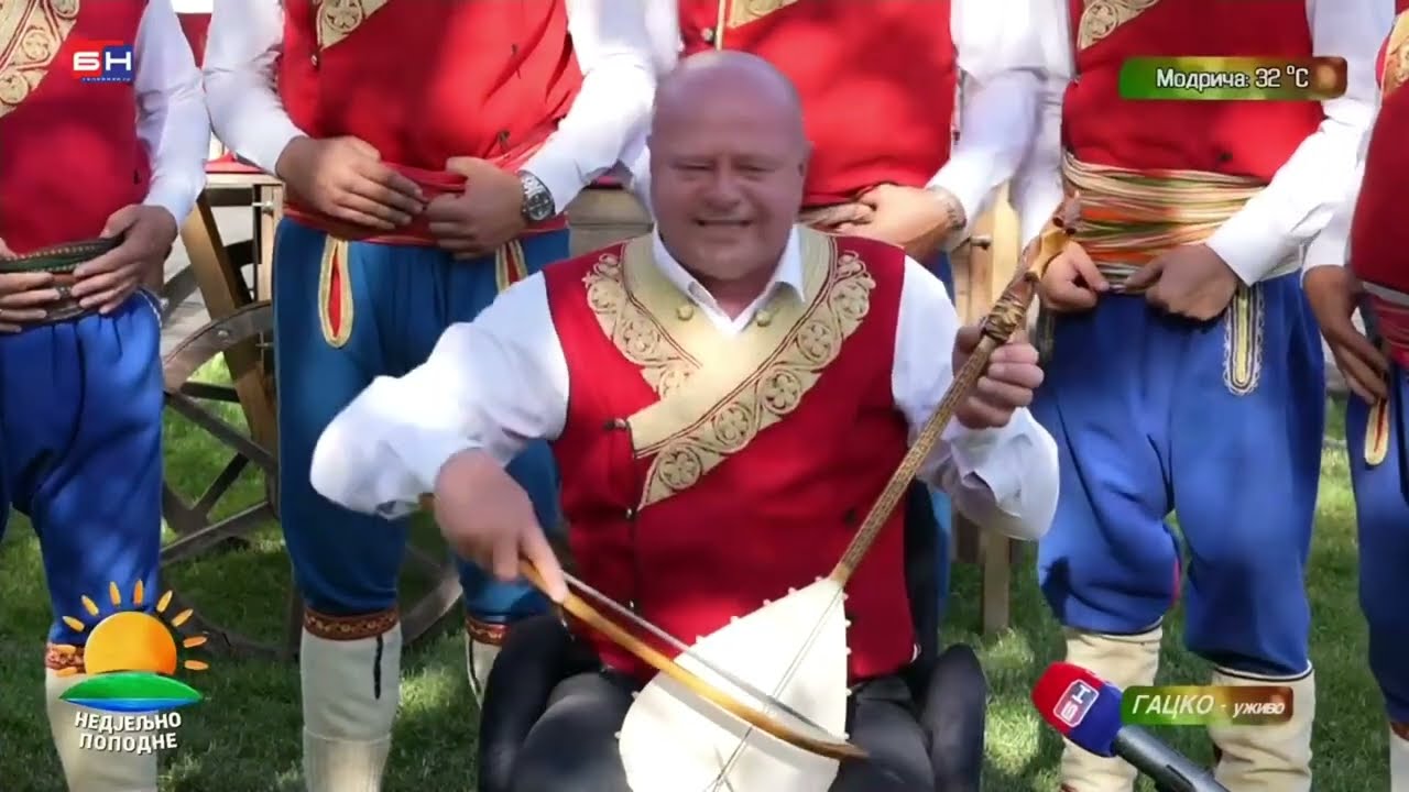 Oj Gatačko polje meko -