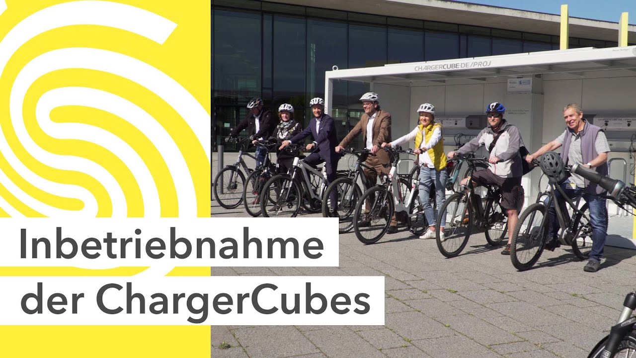 E-Bikes laden an der Messe Stuttgart - Inbetriebnahme der ChargerCubes