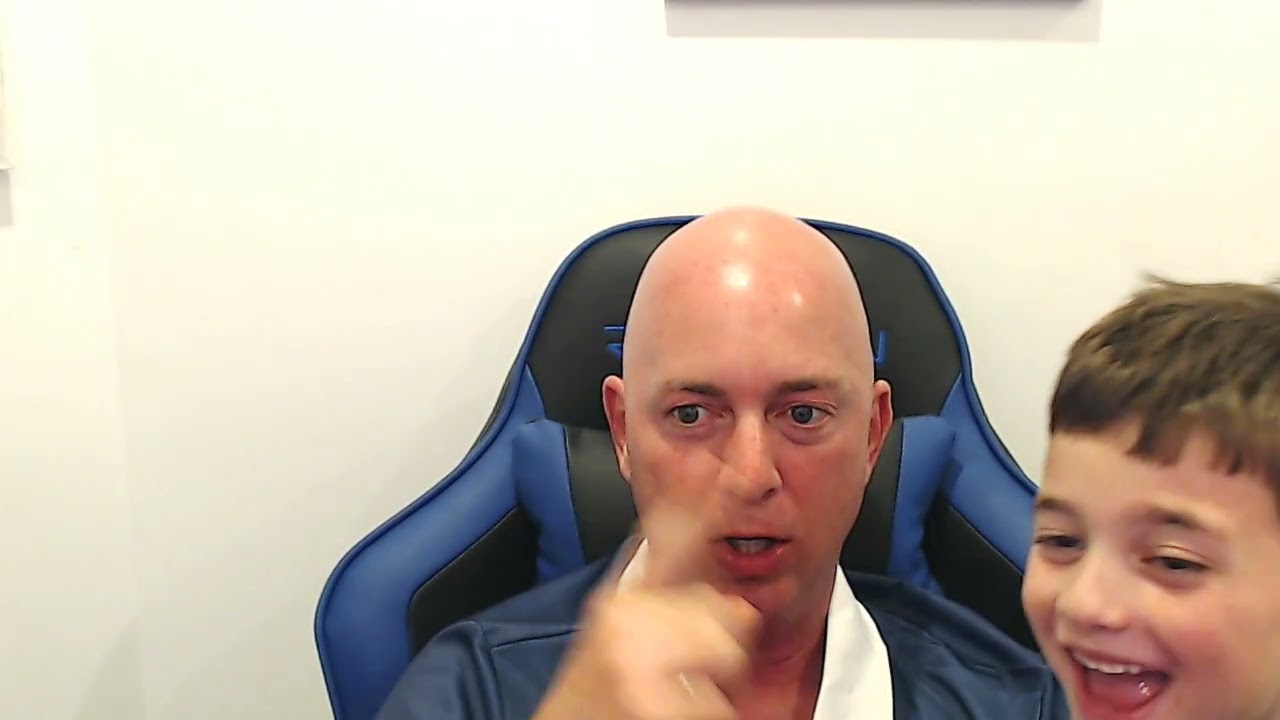 REALIST NEWS - Выдан ордер на арест Джеймса Коми по делу о нарушении правил дорожного движения (8...
