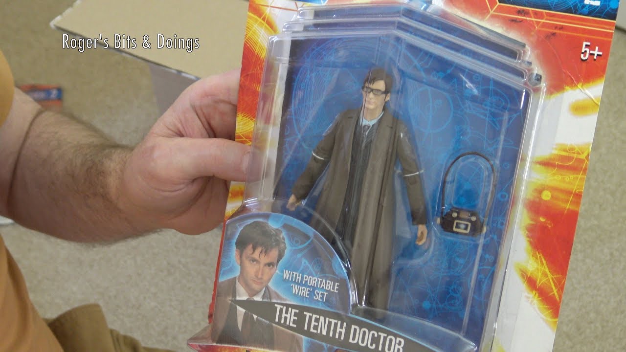 Unboxing Random Doctor Who Action Figures