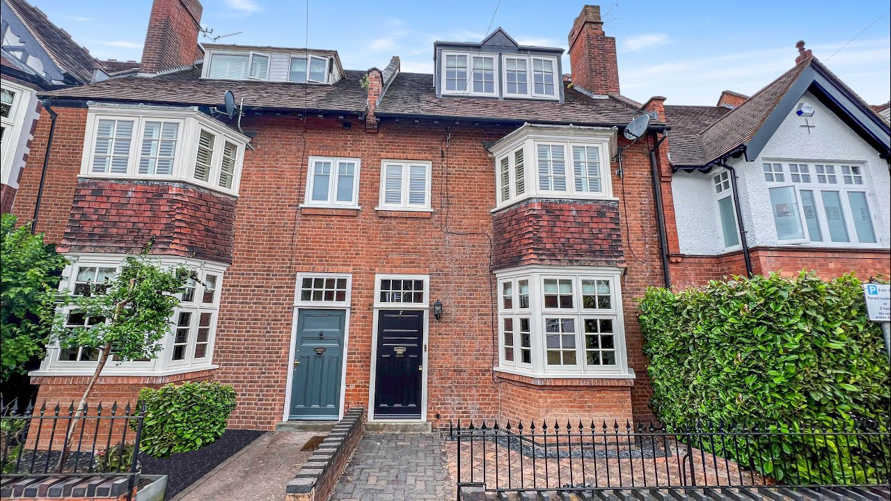 Cape Road Warwick — прекрасно расширенный и полностью отремонтированный дом в самом центре Уорика.