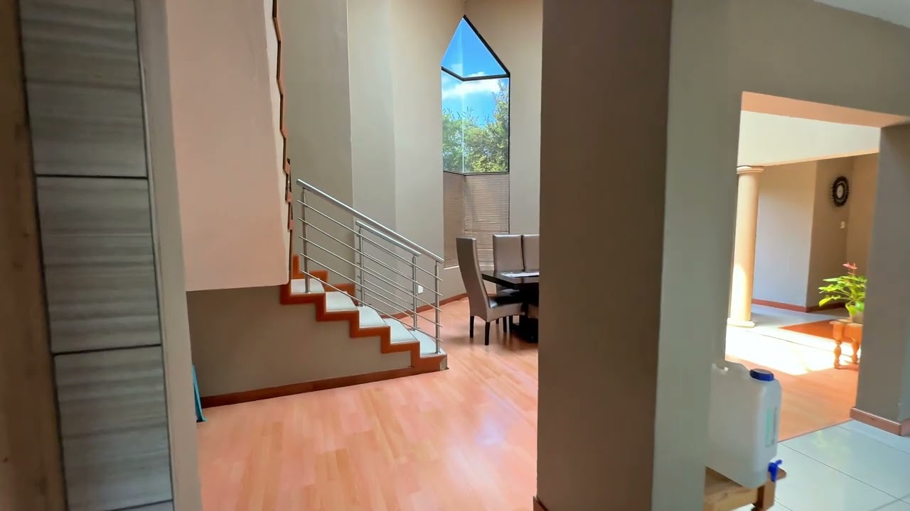 4 Bedroom House For Sale in Moreleta Park