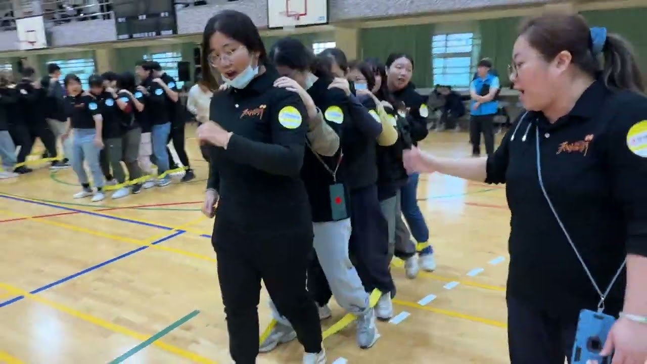 蜈蚣競走趣味競賽（1-4組）：新北伊甸基金會充電營｜公司競賽活動，八組一次同時競賽，四小時完成十項競賽活動，全台唯一能做到且公開影片商家～#熊麻吉活動團隊 