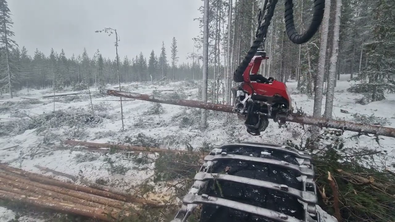 Pikku pätkä aukon teosta komatsu 911
