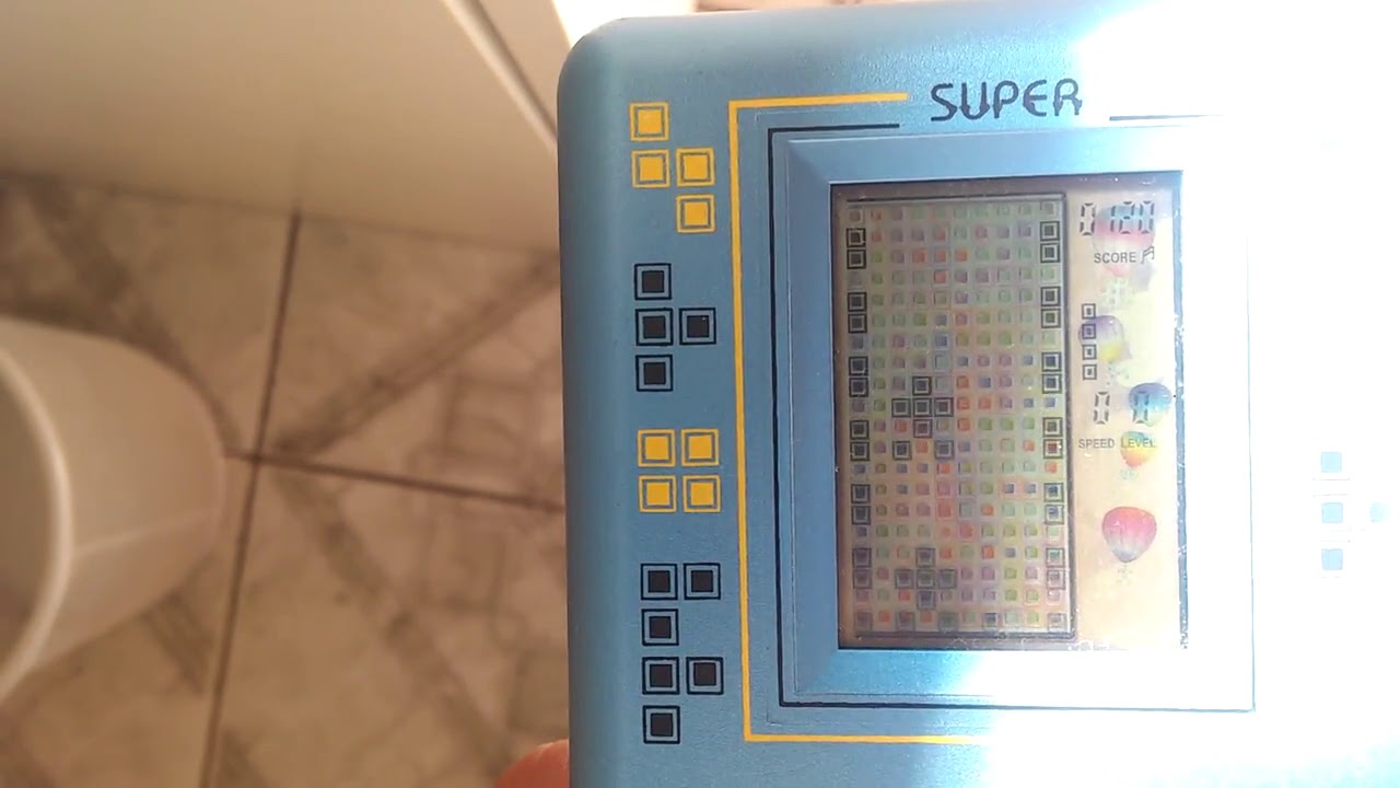 Brick game Planeta Jogos 132 in 1 demonstração.