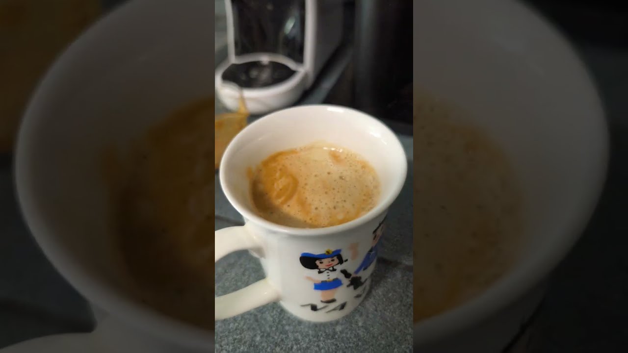 Morning coffee brew (ASMR)