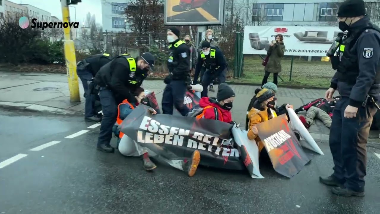 Stra&szlig;enblockade: Ziviler Ungehorsam f&uuml;r Klimagerechtigkeit