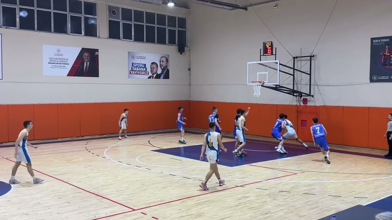 EGEKAMP SPOR KUL&Uuml;B&Uuml; İLE G&Ouml;KSU SPOR KUL&Uuml;B&Uuml; U-18 &Ccedil;EYREK FİNAL İLK MA&Ccedil;I