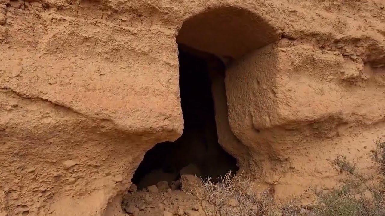 Cuevas de la Sacristía en Beas de Guadix, Granada.