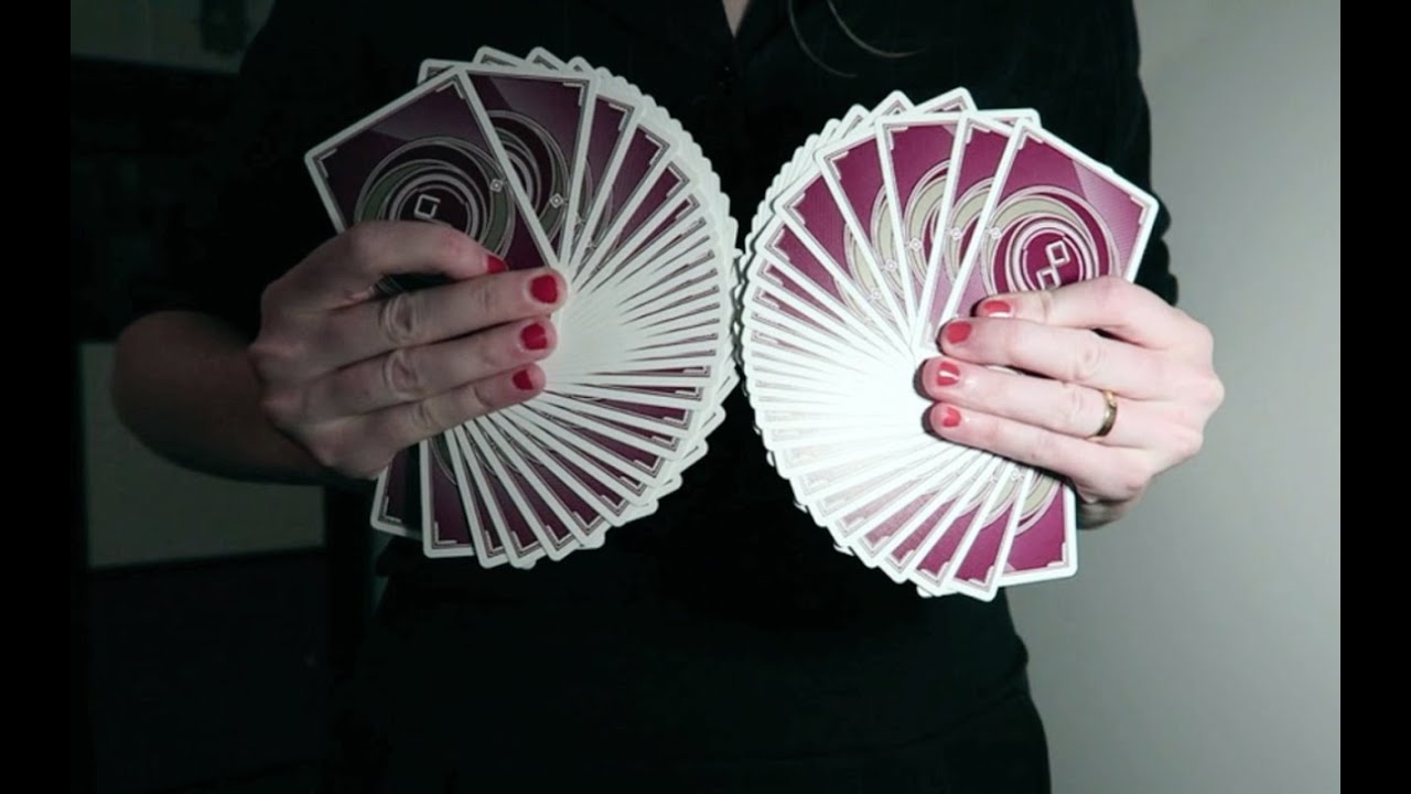 CARDISTRY BASICS  - ONE HANDED FANS