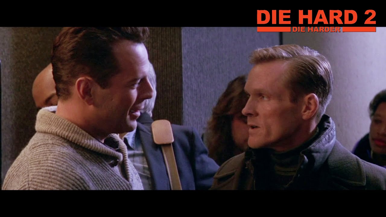 John McClane runs into Colonel Stuart - Die Hard 2 (1990) HD