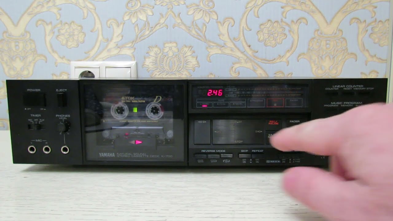 Yamaha K-700