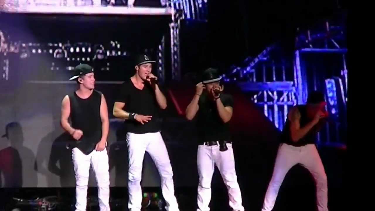 Big Time Rush, Boyfriend (by Justin Beiber), Jones Beach Theater 8-17-2012 (4)
