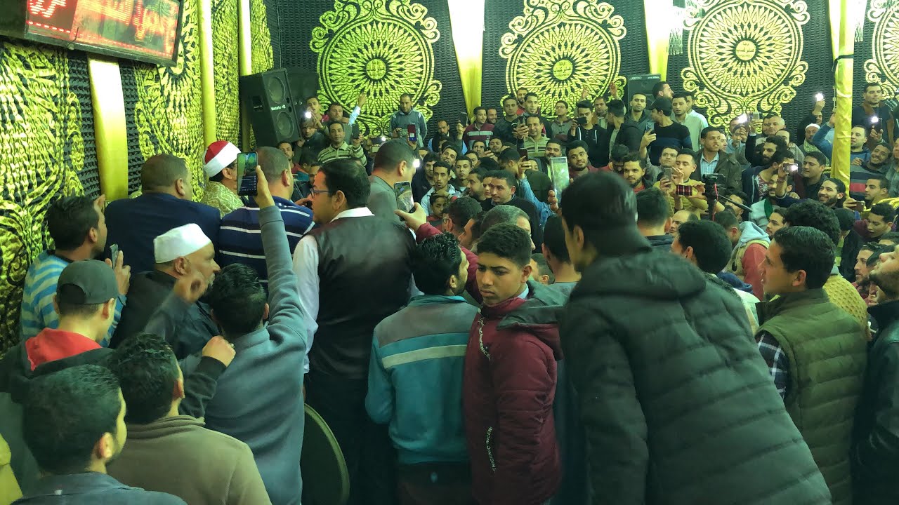 شاهد  ماذا فعل الشيخ محمود الشحات أنور غير عادى فى عزاء الحاج فريد كساب بالباجور منوفيه