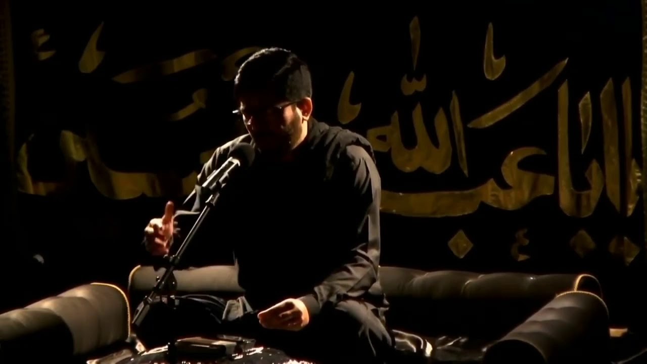 Mir Hasan Mir Reciting 'Ajeeb Haal Mein Hain Fatima(s.a) Ke Dono Pisar'