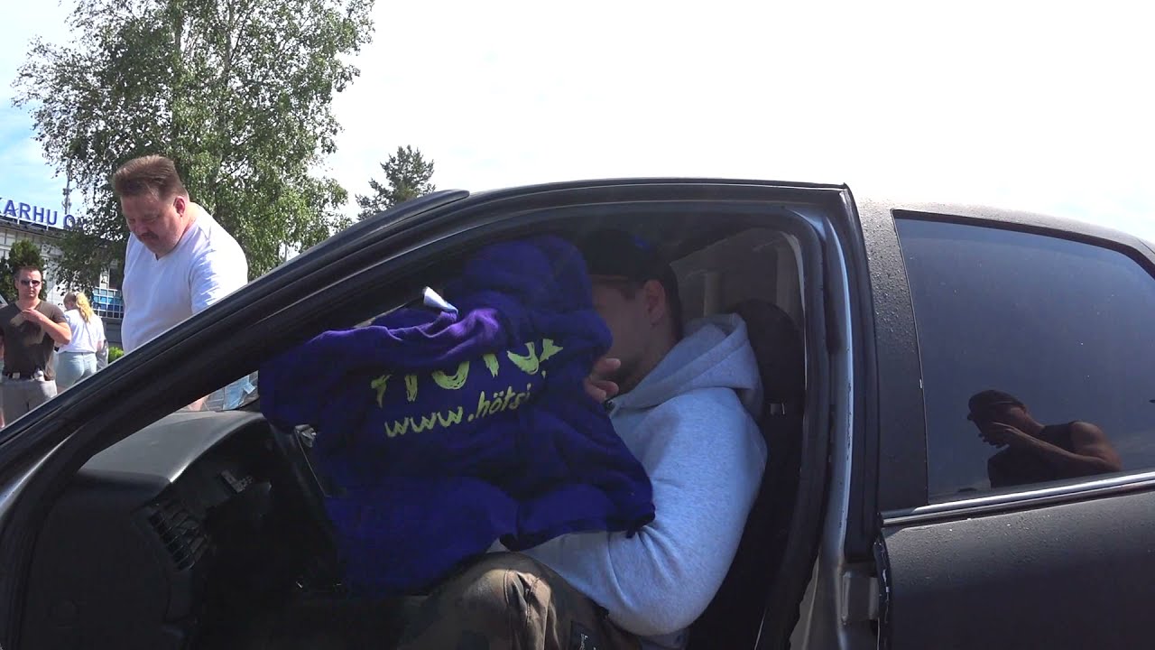 Propperdroppers & couple demos in a friends car