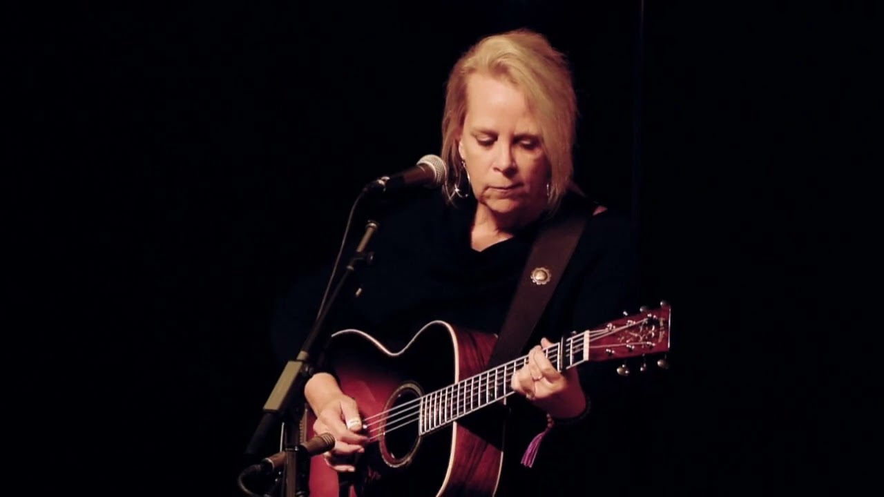 Mary Chapin Carpenter - I Have a Need for Solitude