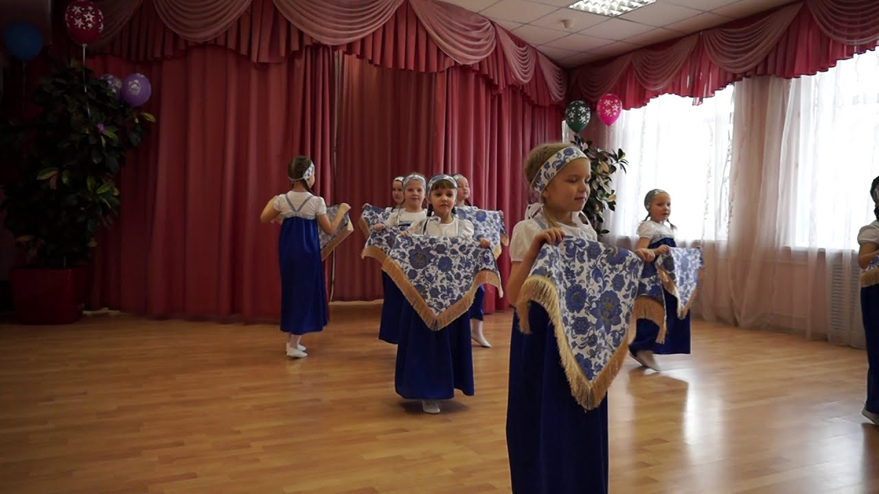 Танец с платками в детском саду Что может быть лучше России