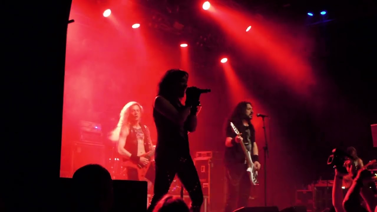 Leather - Live Hard ( Keep It True Rising IV )