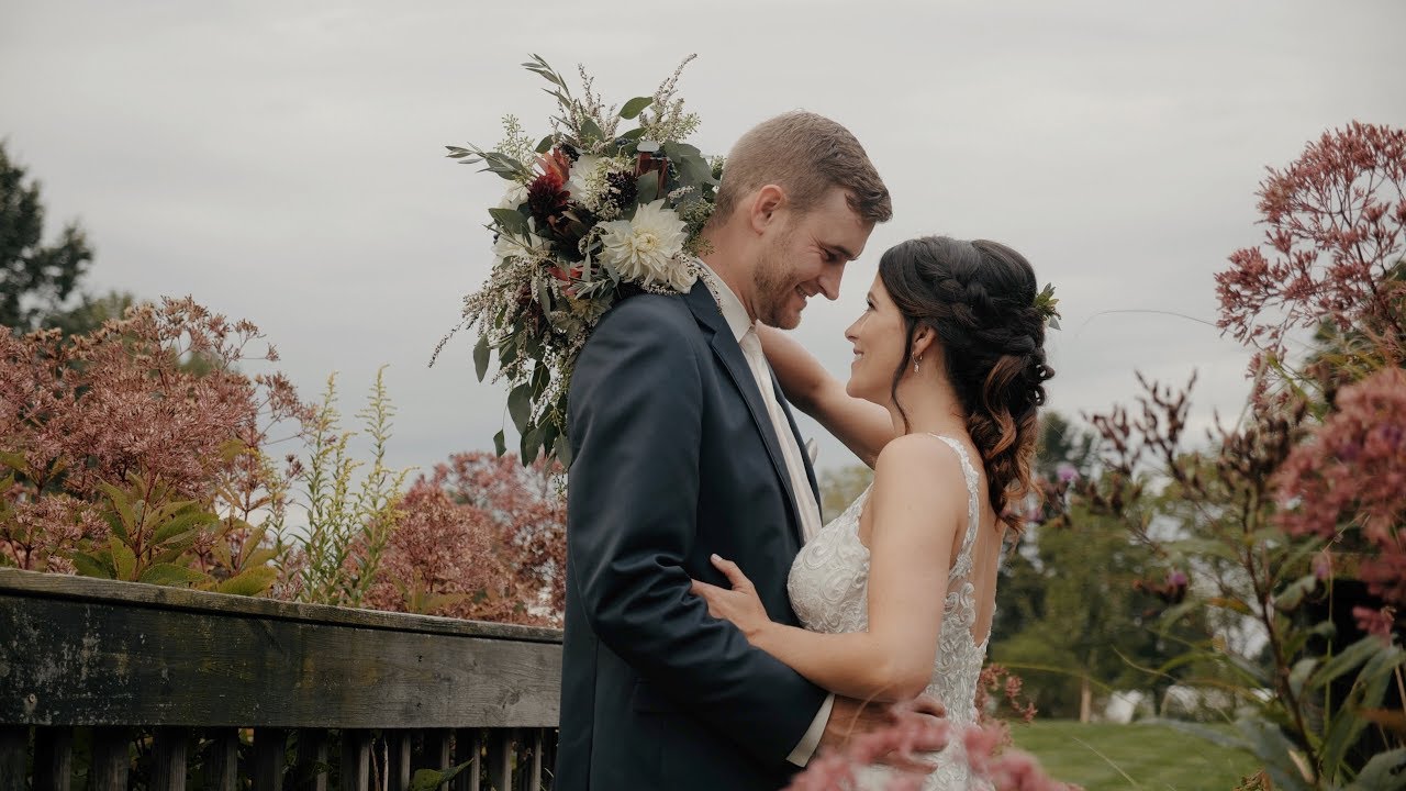 Christ Centered Barn Wedding | Jorgensen Farms | Ohio Wedding