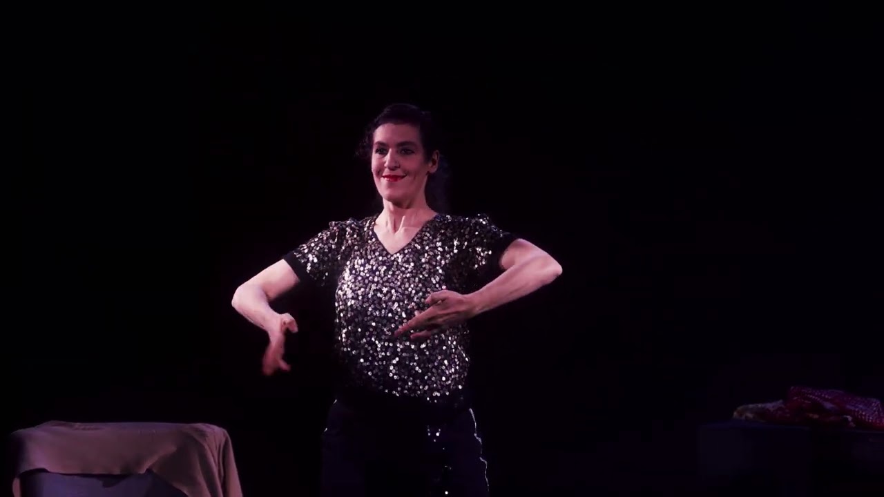 Une femme est un artichaut extrait de 10 min