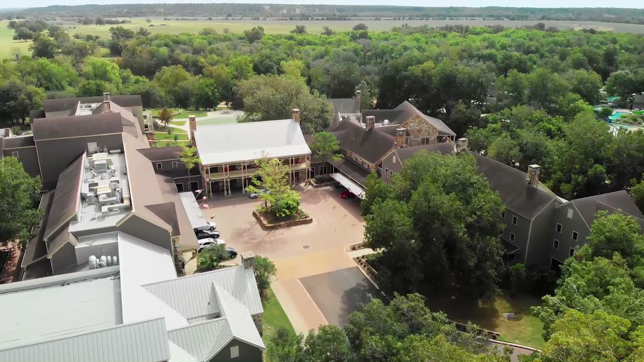 E X P L O R E Hyatt Regency Lost Pines Resort & Spa
