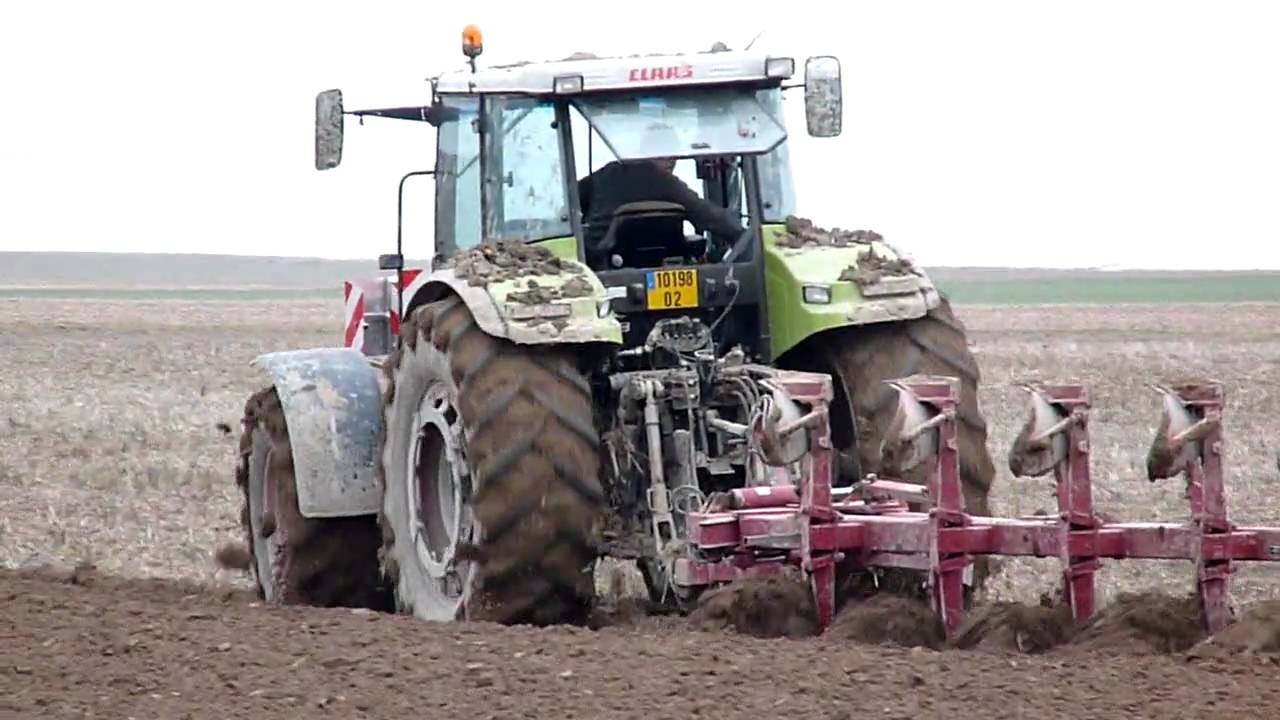 Labour d'hiver, Claas Ares 836 RZ & charrue Naud