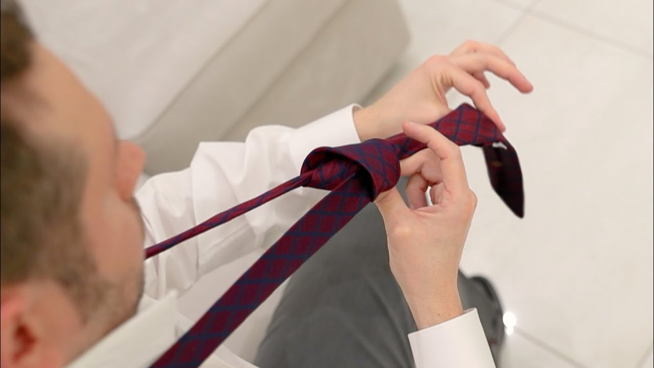 Nodo Cravatta Mezzo Windsor - Half Windsor Knot