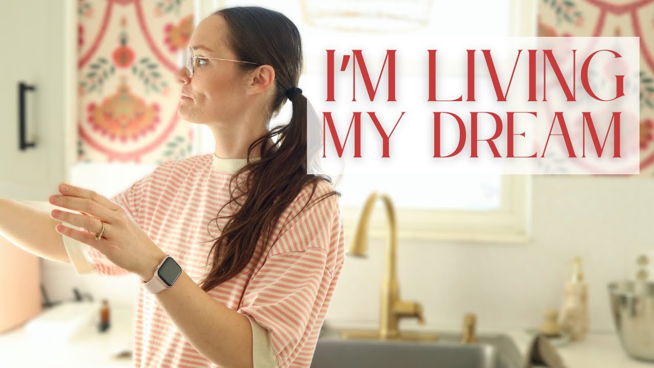 I'm Addicted to Being OFF My Phone (my motherhood changed when I stopped scrolling)