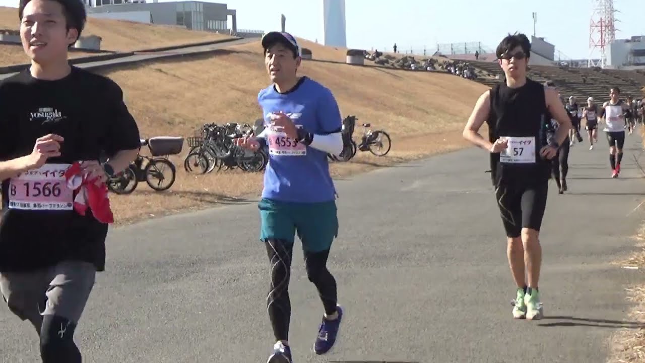 東京・赤羽ハーフマラソン　ハーフの部　約１７.８ｋｍ地点、１１時４４分３０秒から１３時まで撮影２/４