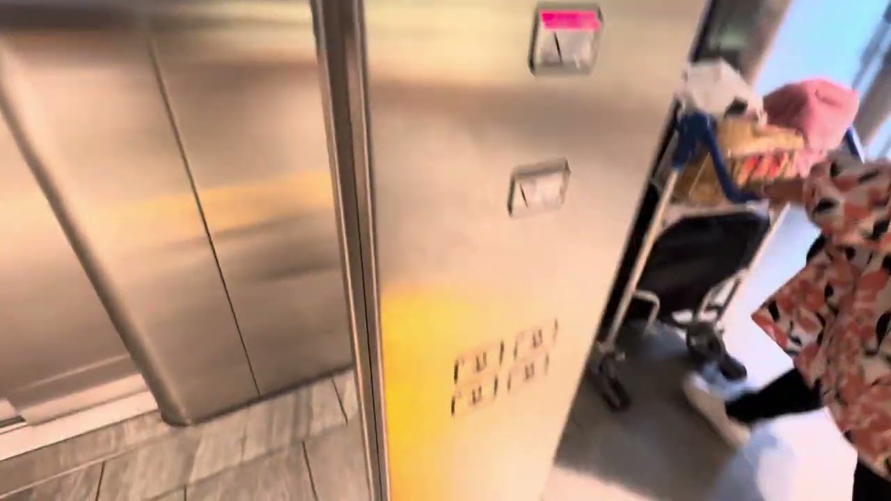(4x) 1998 Schindler M-Series traction elevators @ Parking garage 2, Zurich International Airport, CH