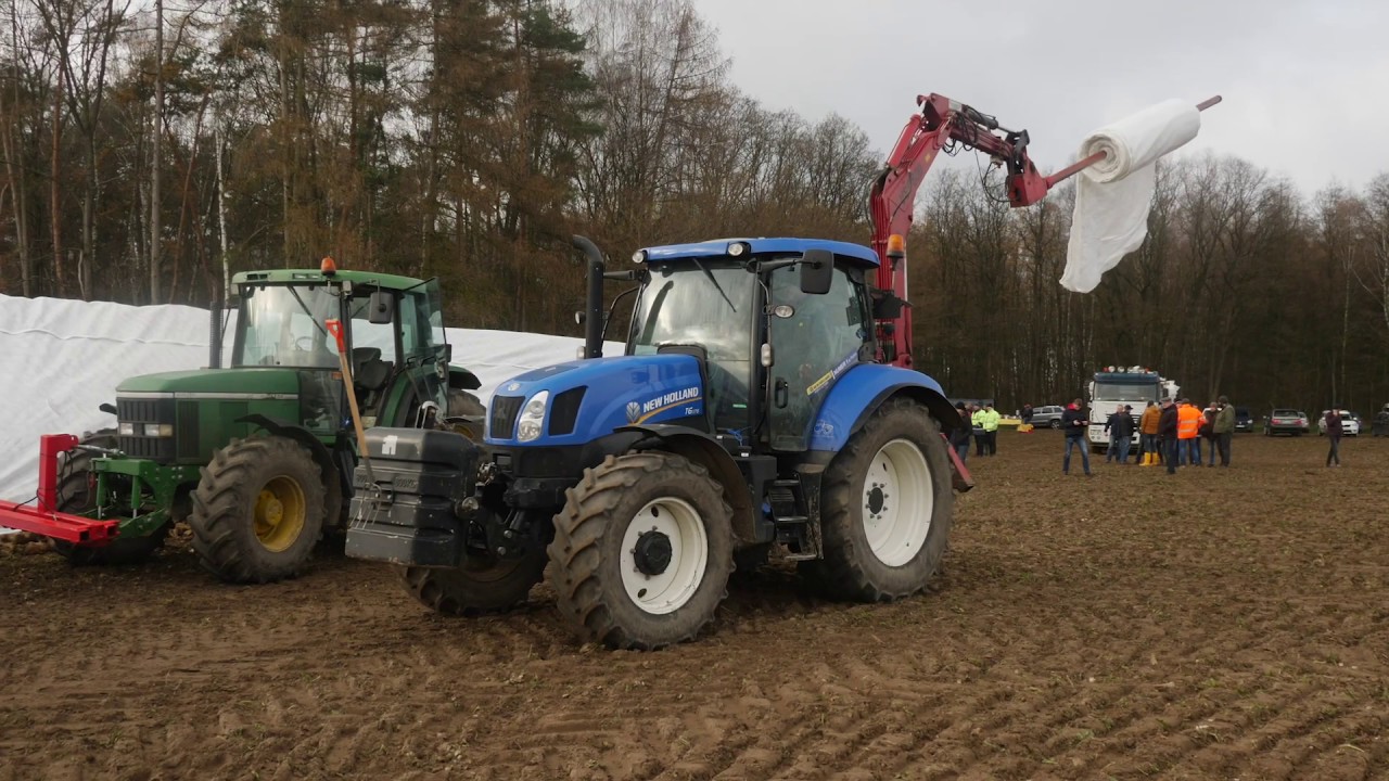 Nowoczesna technika okrywania pryzmy buraków | FARMER.PL