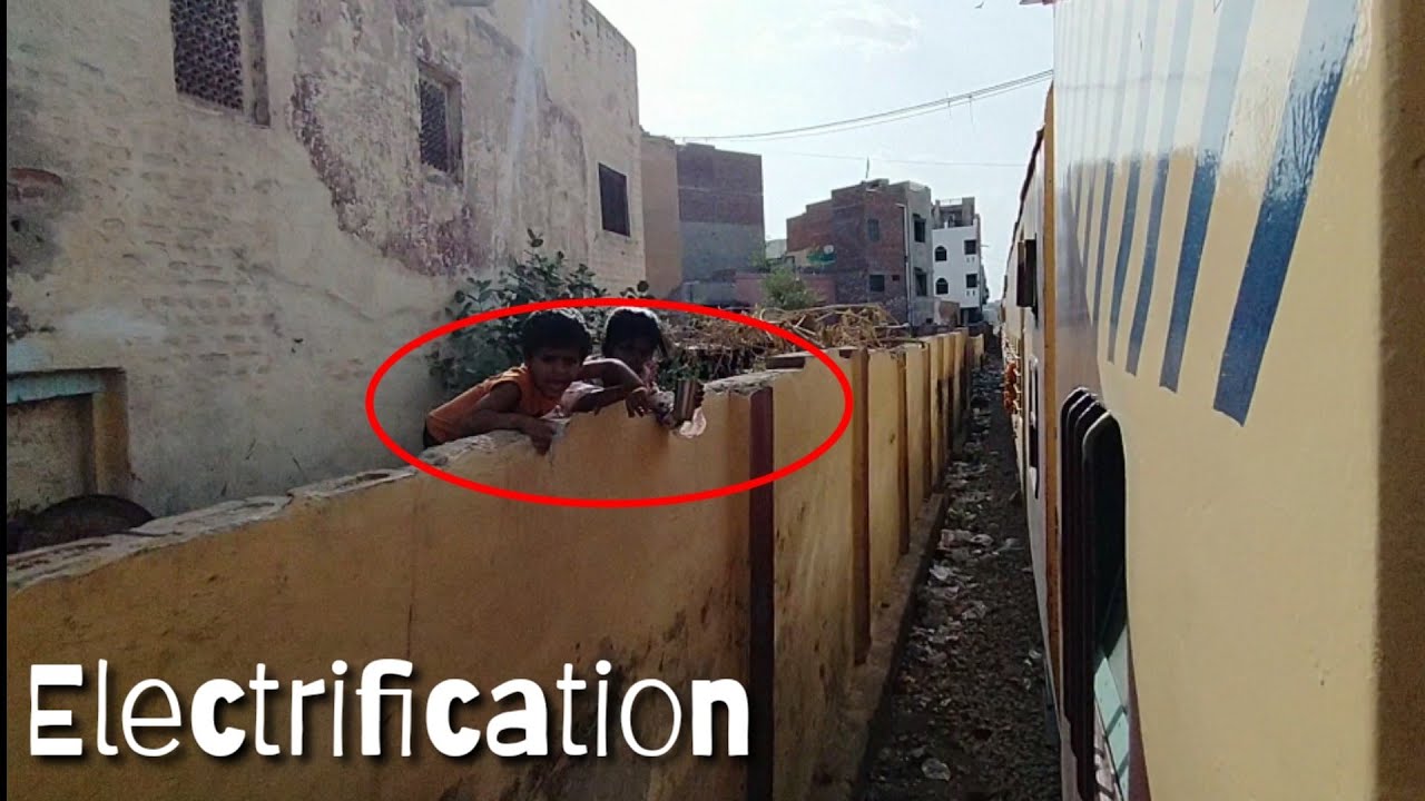 04888 Barmer Rishikesh Festival Express | Bikaner To Bathinda Journey | Journey*Bacche Kya Kar Rhe*