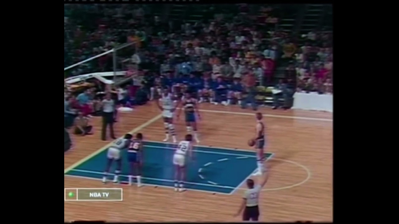 Rick Barry&rsquo;s bizzare free throw routine