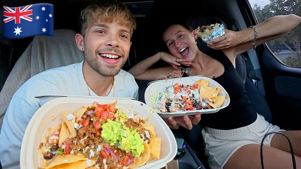 Beach Walks, Burritos & Bull Ant Bites - A Wild Time In Port Macquarie! 🇦🇺