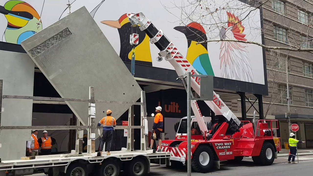 Favco 440D tower crane rotation spin up panels franna